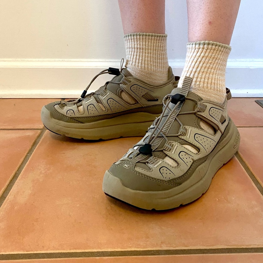 Keen Tan Women’s Hybrid Sneaker - Rare Sample